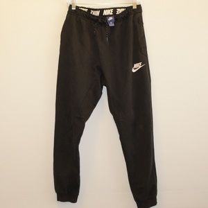 Nike Men’s Joggers FLC NSW AV15